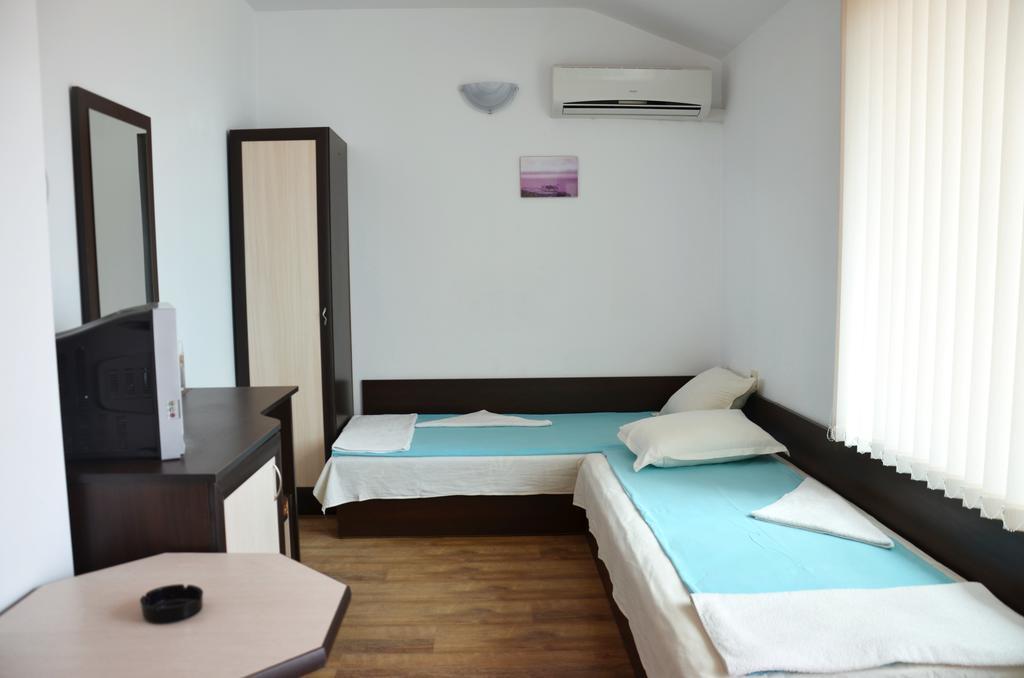 Kani Studios Sozopol Bilik gambar